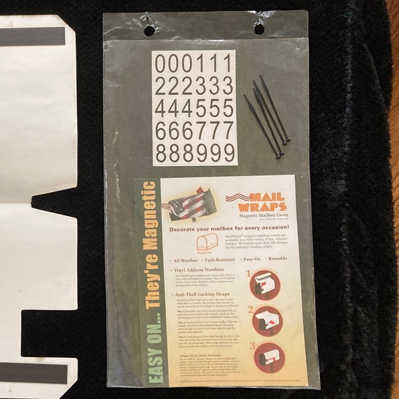 Mailwraps 4 Magnetic Mailbox Covers + 1 FREE/Leaves/Pumpkins/Flags & Snowmen/EUC - Picture 3 of 11